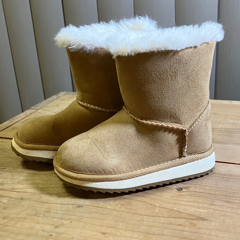 Wonder Nation Faux Fur Lined Boots Sz 7